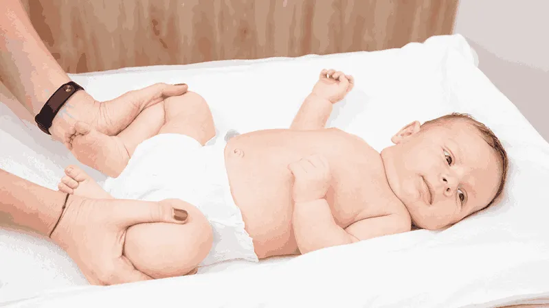 Hip Dysplasia in Infants – Screening and Treatment Guide